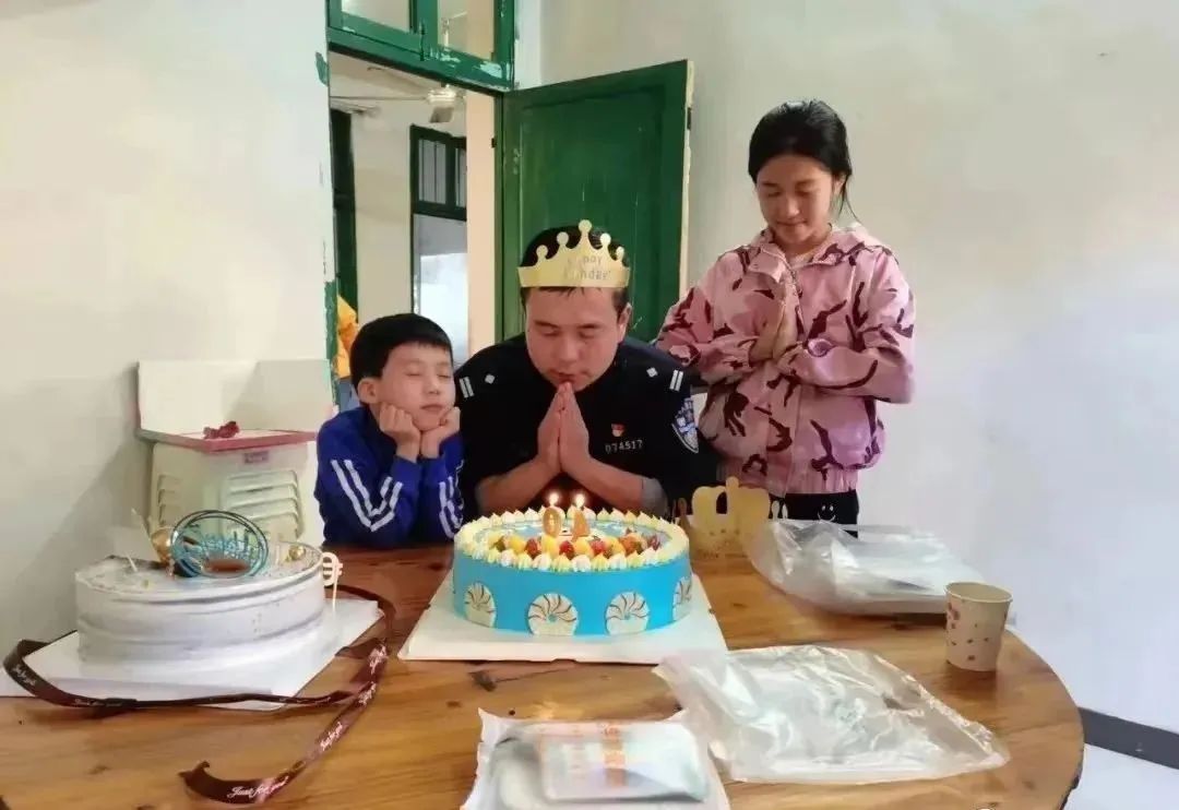 \